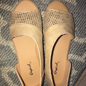 Sold out **NEW Qupid open toe flats Boutique